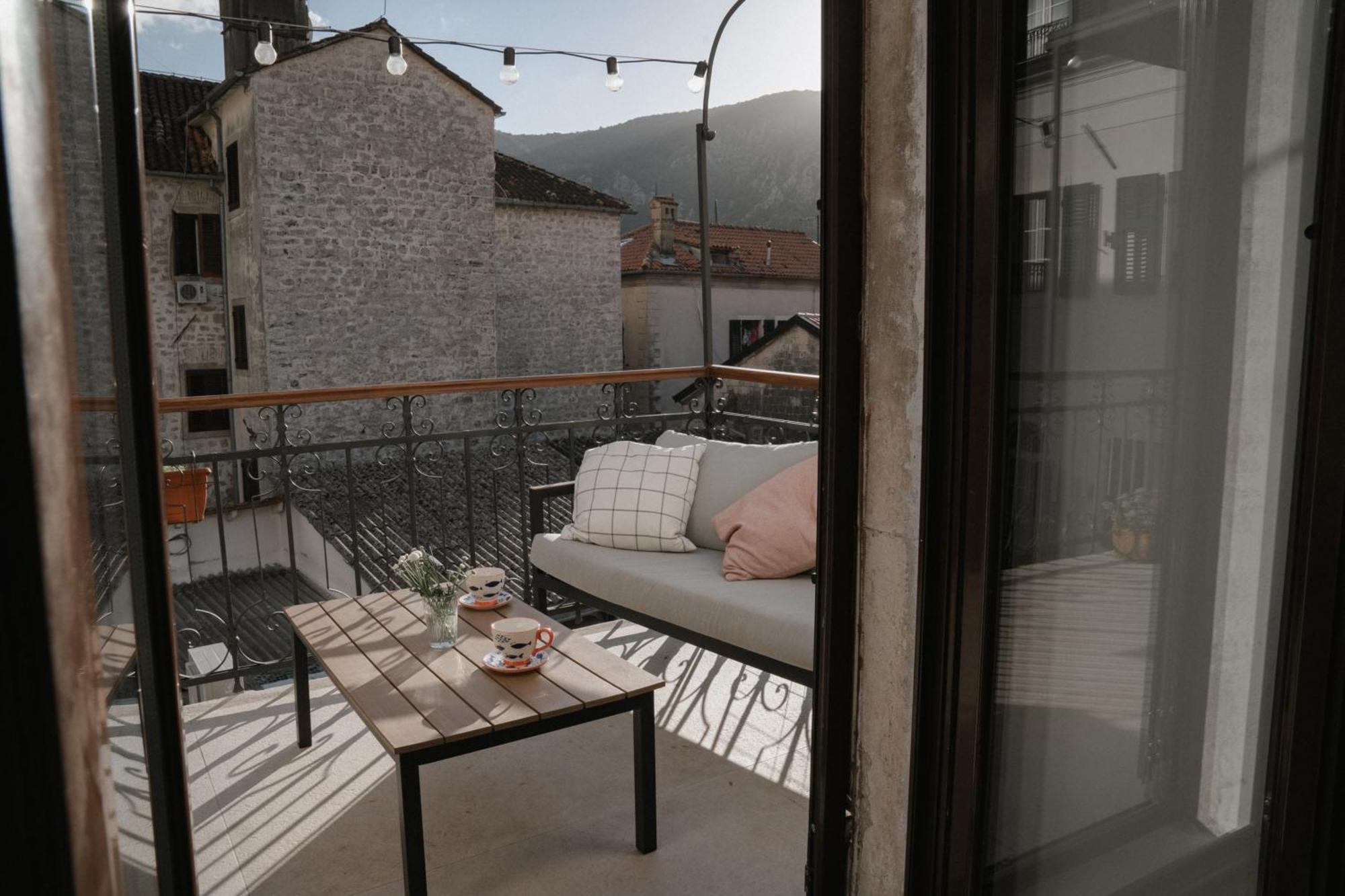 Nest 382 Leilighet Kotor Eksteriør bilde